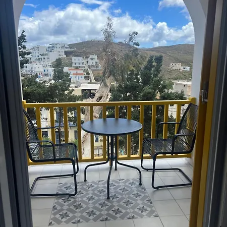 οtto Apts * Loutrá