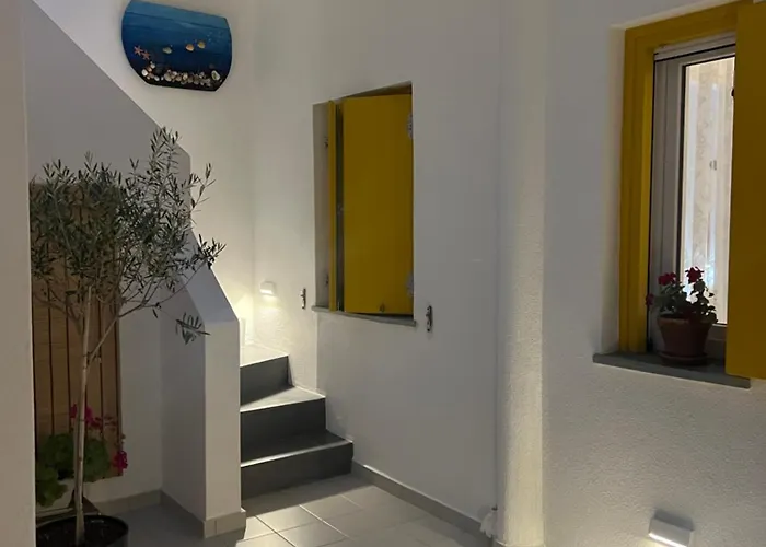 οtto Apts * Loutrá